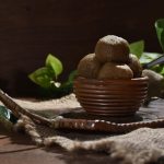 Understanding the Dynamics of Attraction on Sugar Daddy Sites